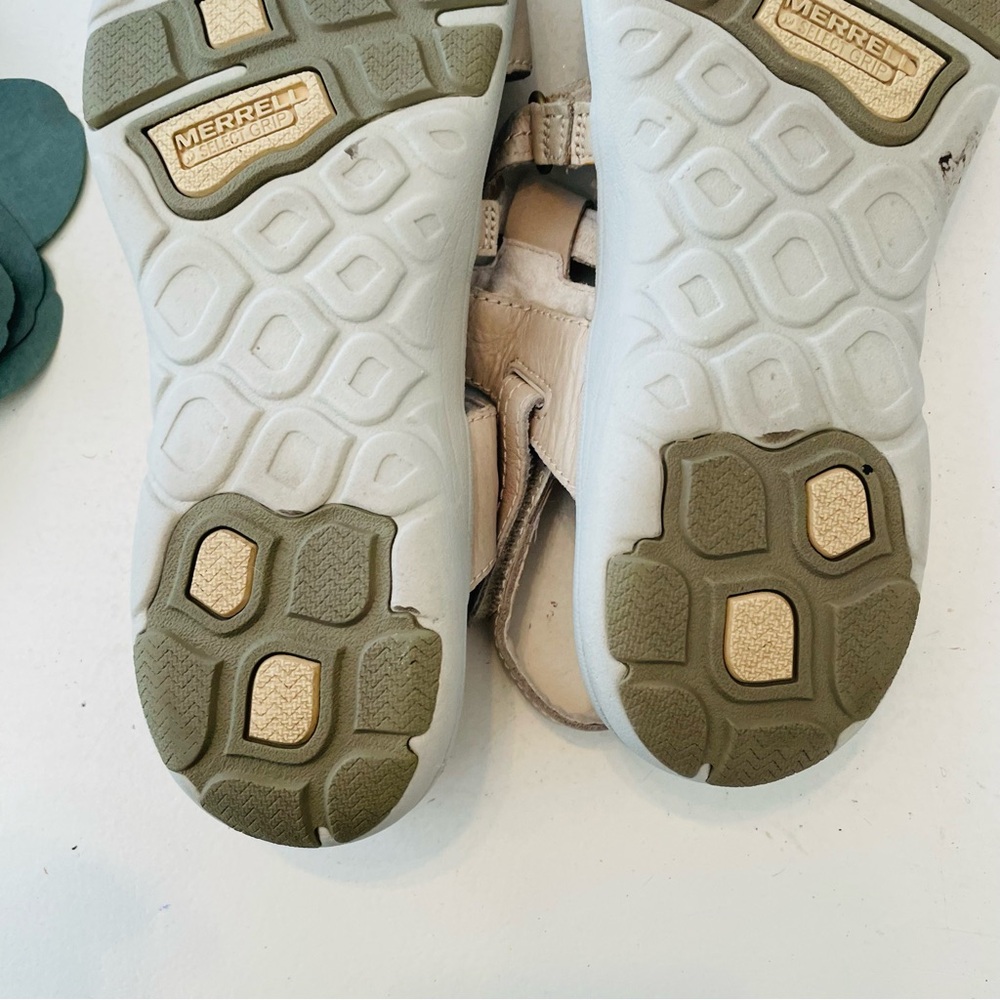 Merrell Swivel Lavish Sandals - Picture 7 of 9